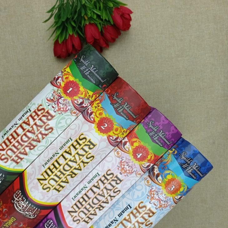 Buku Syarah Riyadhus Shalihin 1 Paket 4 Jilid