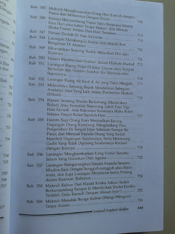 Buku Tarjamah Riyadhus Shalihin Set 2 Jilid isi