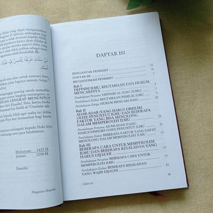 Buku Panduan Lengkap Menuntut Ilmu