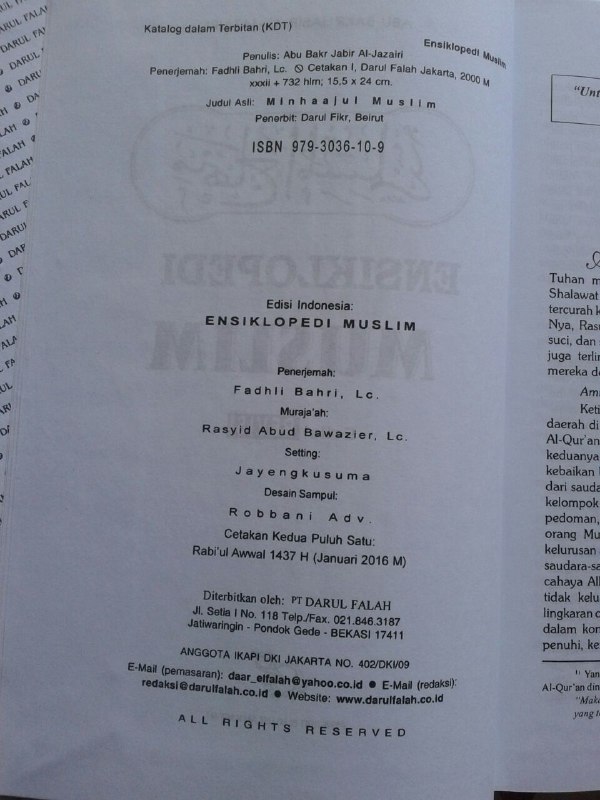 Buku Ensiklopedi Muslim Minhajul Muslim isi