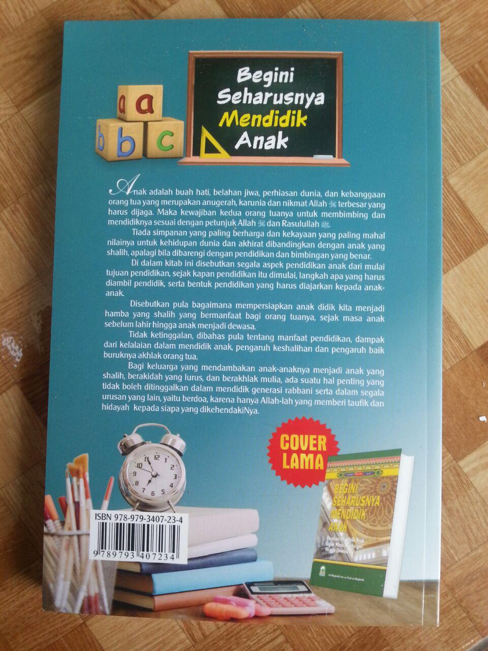 Buku Begini Seharusnya Mendidik Anak cover
