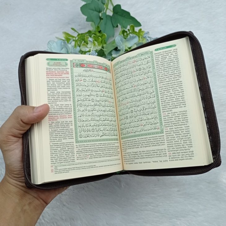 Al-Quran Al-Kamil Terjemah Resleting Ukuran A6