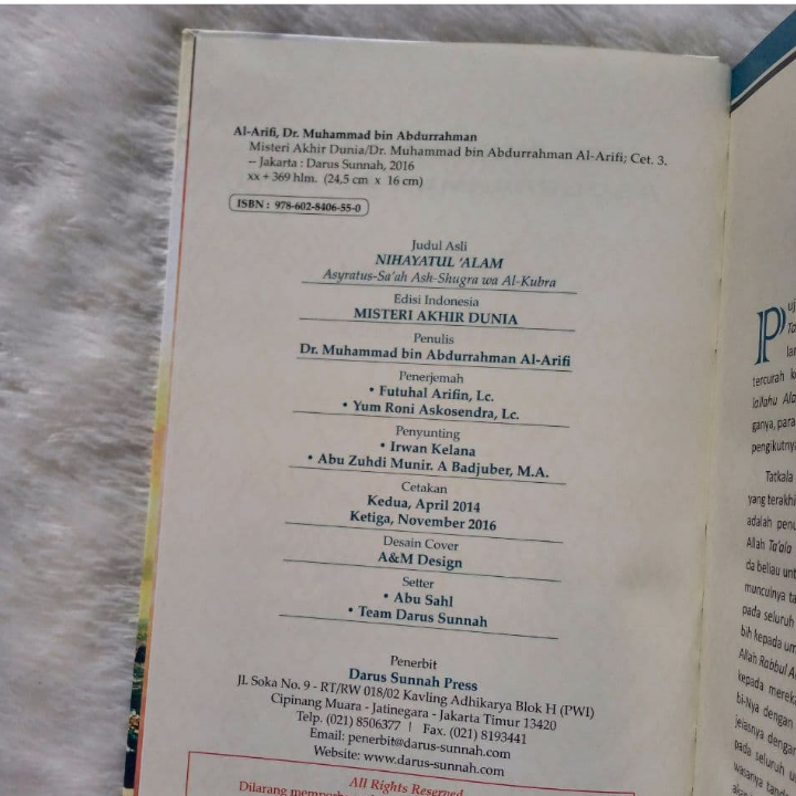 Buku Misteri Akhir Dunia