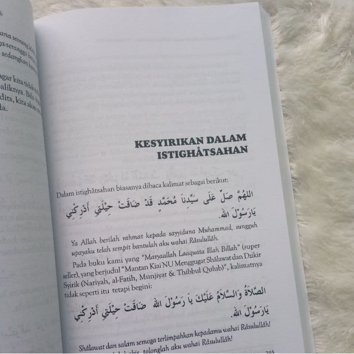Buku Mantan Kiai Nu Menggugat Tahlilan, Istighosahan dan Ziarah Para Wali