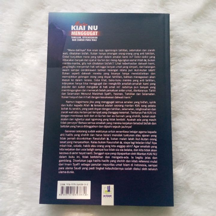 Buku Mantan Kiai Nu Menggugat Tahlilan, Istighosahan dan Ziarah Para Wali