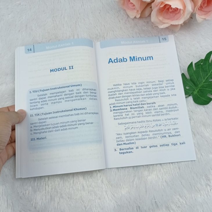 Buku Pegangan Pengajaran Anak Islam Modul Akhlak 1