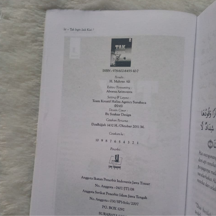 Buku Tak Ingin Jadi Kiai?