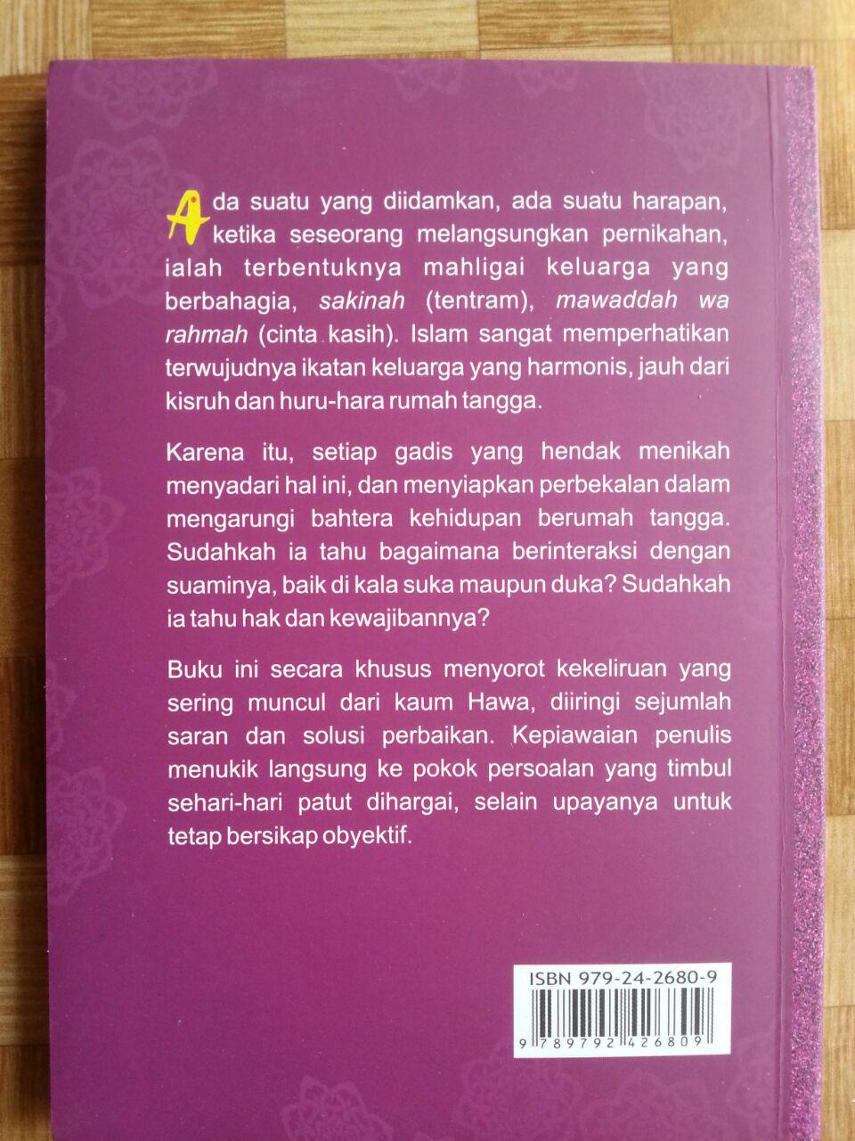 Buku Menjadi Istri Paling Bahagia cover