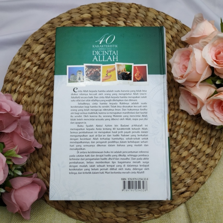 Buku 40 Karakteristik Mereka Yang Dicintai Allah