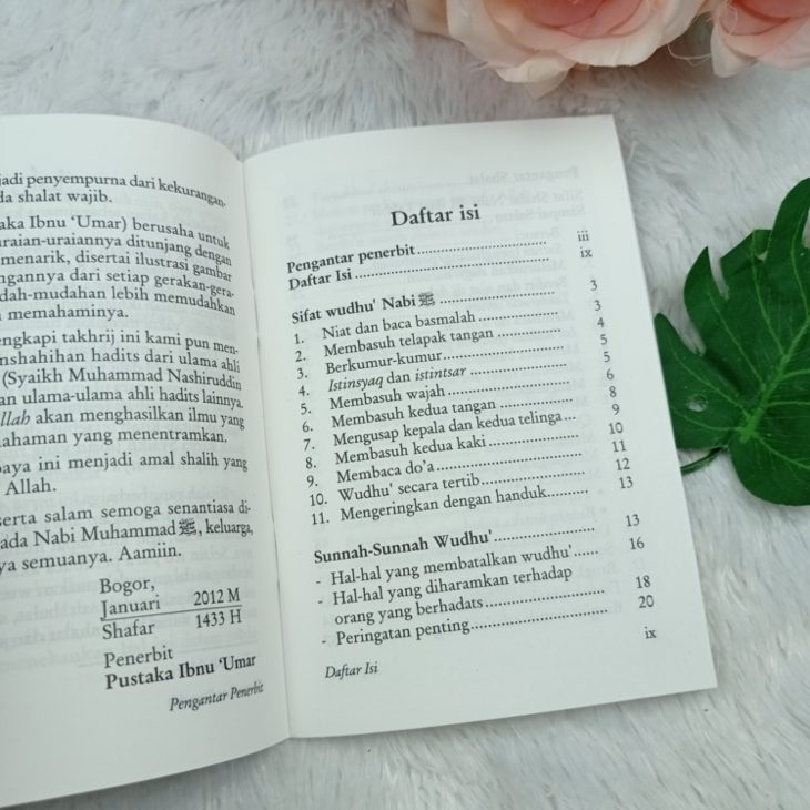 Buku Saku Meneladani Shalat dan Wudhu Nabi