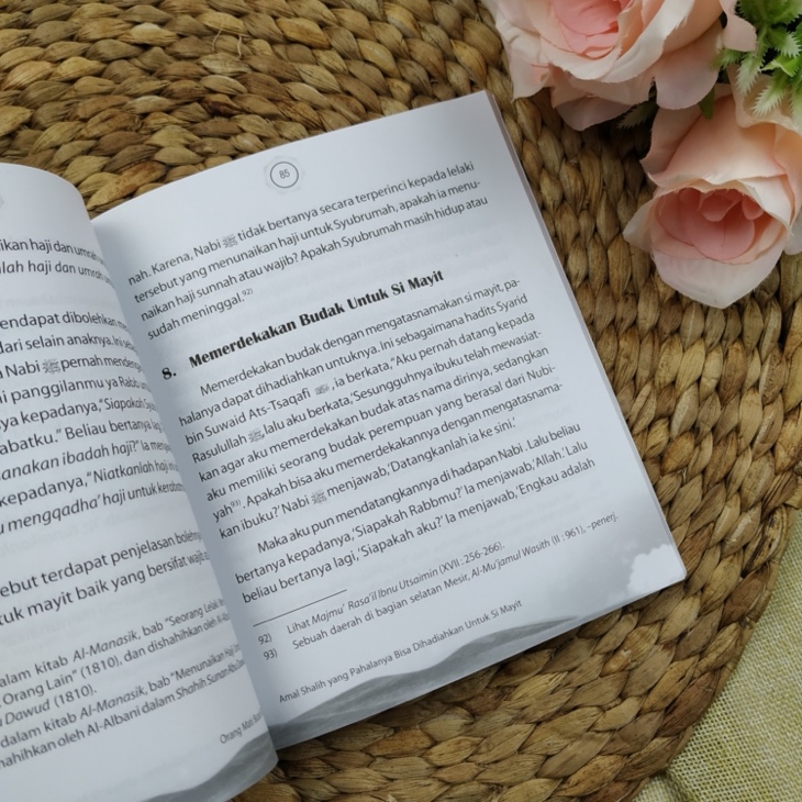 Buku Orang Mati Butuh Disayang