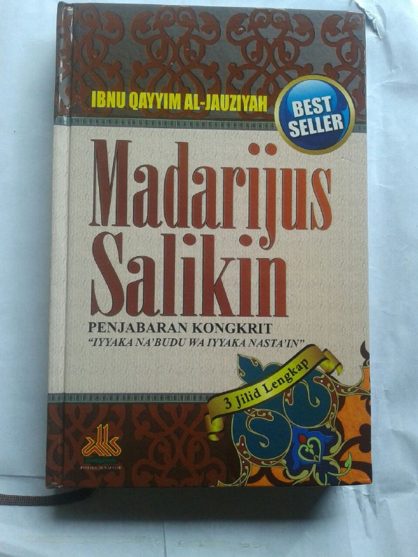 Buku Madarijus Salikin Pendakian Menuju Allah cover