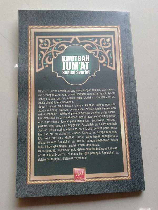 Buku Khutbah Jumat Sesuai Syariat cover