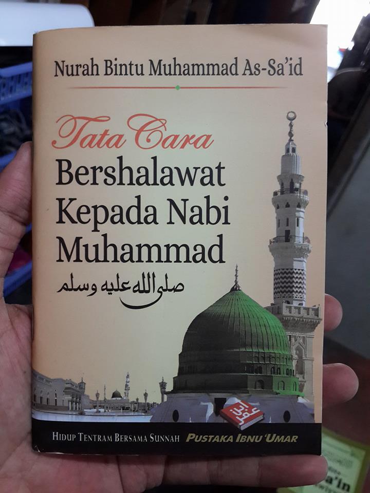Buku Saku Tata Cara Bershalawat Kepada Nabi Muhammad Cover