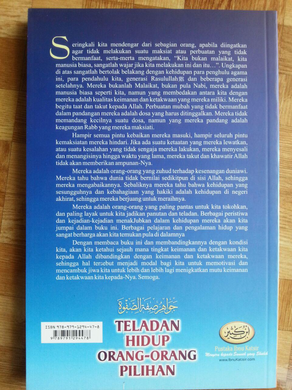 Buku Teladan Hidup Orang-Orang Pilihan cover