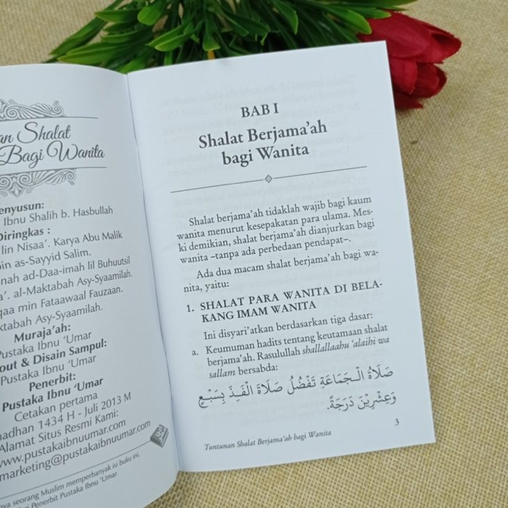 Buku Saku Shalat Berjamaah Bagi Wanita