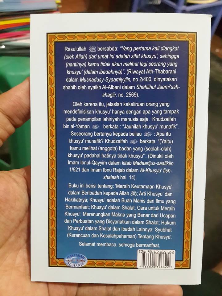 Buku Saku Meraih Keutamaan Khusyu Menurut Quran Sunnah Cover 2