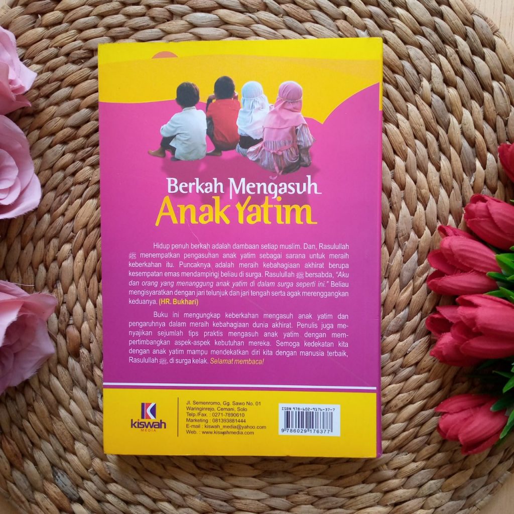 Buku Berkah Mengasuh Anak Yatim