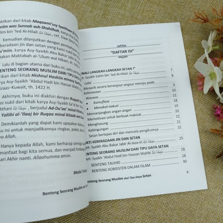 Buku Benteng Muslim Dari Tipu Daya Setan