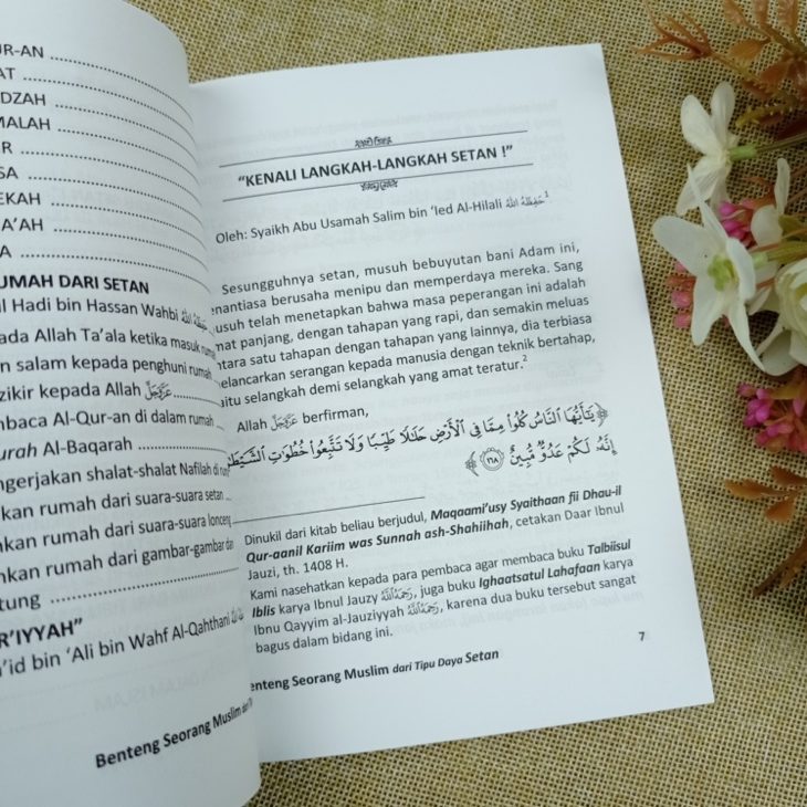 Buku Benteng Muslim Dari Tipu Daya Setan