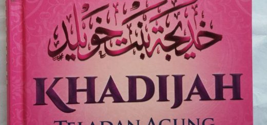 Buku Khadijah Teladan Agung Wanita Mukminah cover
