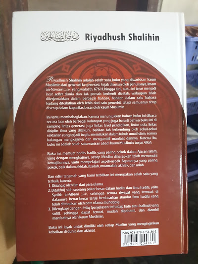 Buku Terjemah Riyadhus Shalihin Imam Nawawi Cover Belakang