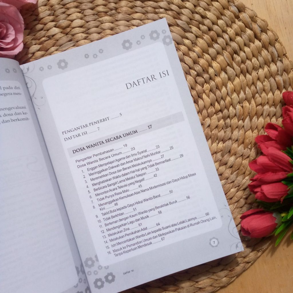 Buku 300 Dosa Yang Diremehkan Wanita Hard Cover
