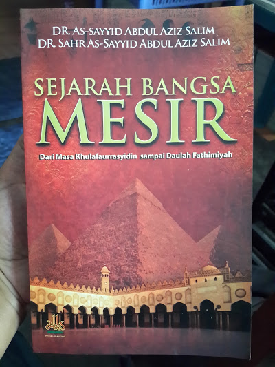 Buku Sejarah Bangsa Mesir Cover