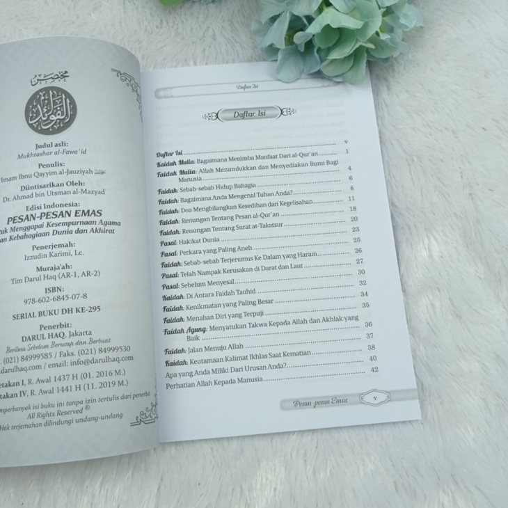 Buku Pesan-Pesan Emas Menggapai Bahagia Dunia Akhirat