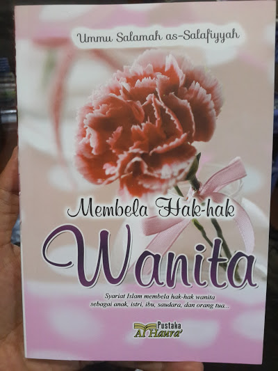 Buku Membela Hak-Hak Wanita Cover