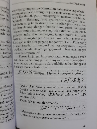 Buku Membela Hak-Hak Wanita Isi