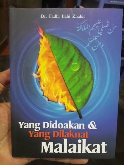 Buku Yang Didoakan Dan Yang Dilaknat Malaikat Cover