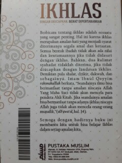 Buku Saku Ikhlas Ringan Diucapkan Berat Dipertahankan Cover 2
