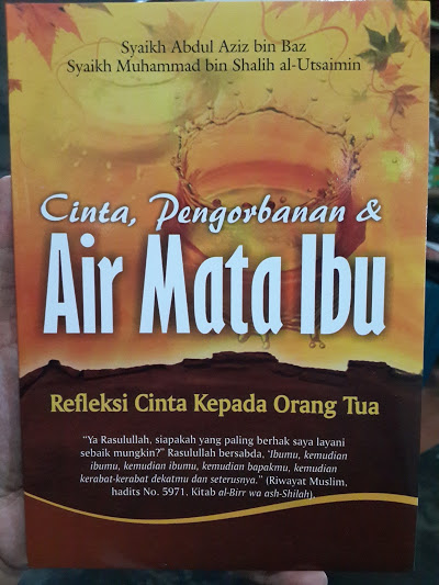 Buku Cinta Pengorbanan Dan Air Mata Ibu Cover