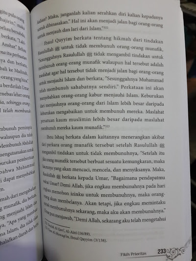 Buku Fikih Prioritas Isi