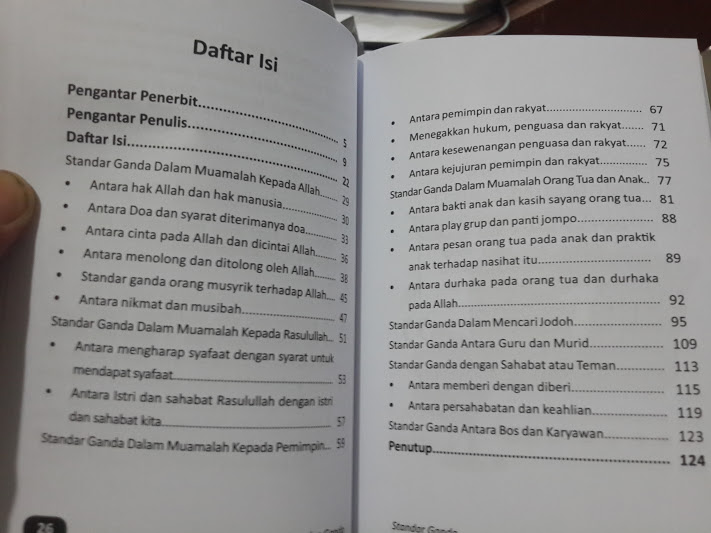 Buku Standar Ganda Membuka Kacamata Keadilan Muslim Daftar Isi