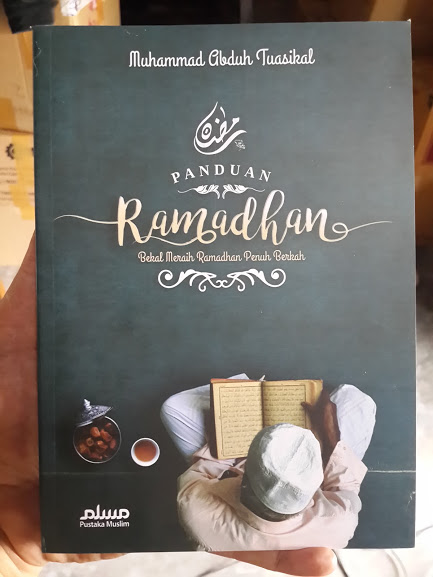 Buku Panduan Ramadhan Bekal Meraih Ramadhan Penuh Berkah Cover