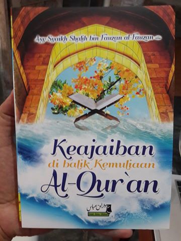 keajaiban dibalik kemuliaa al-Qur'an buku cover
