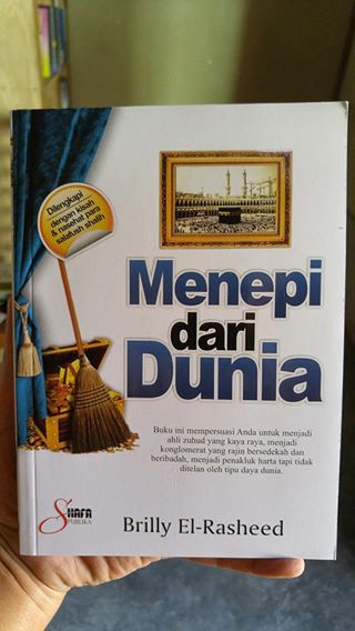 menepi dari dunia buku cover