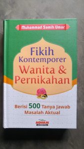 Buku Fikih Kontemporer Wanita & Pernikahan 500 Tanya Jawab cover