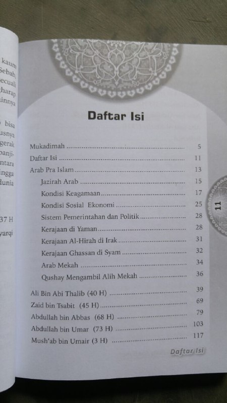 Buku Masa Muda Para Sahabat isi