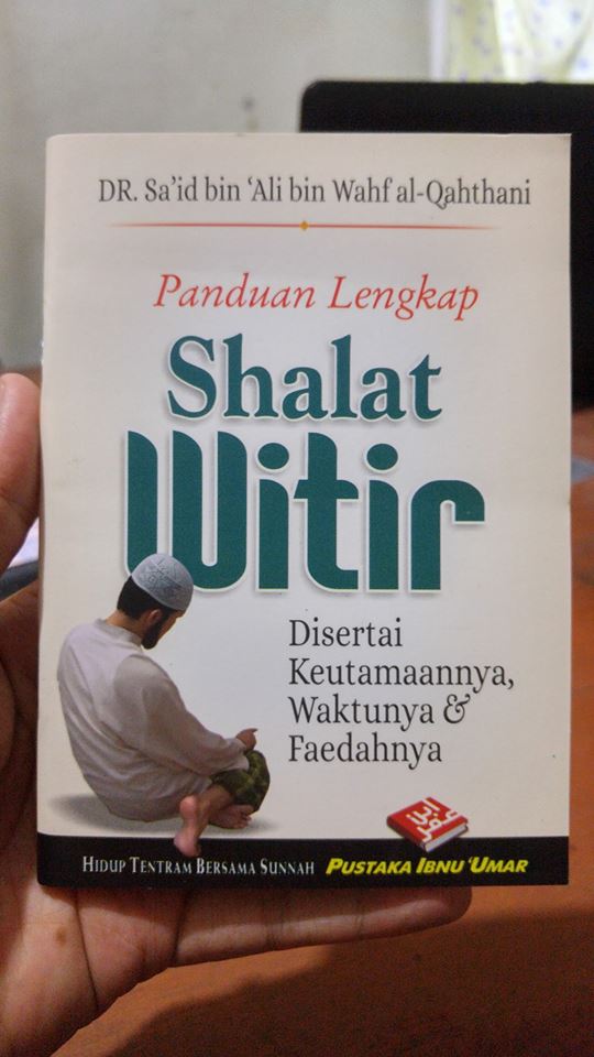 Buku Saku Panduan Lengkap Shalat Witir cover