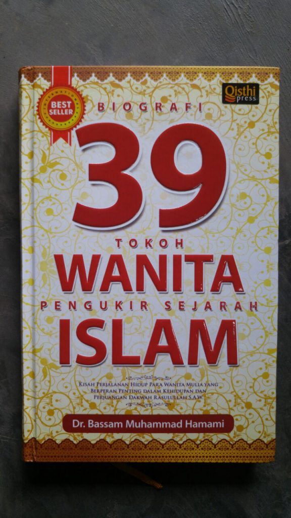 Buku Biografi 39 Tokoh Wanita Pengukir Sejarah Islam cover