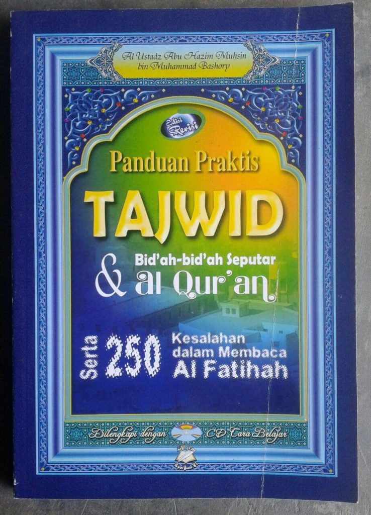 Buku Tajwid Praktis & Bid'ah-Bid'ah Seputar Al-Quran cover