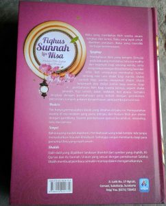 Buku Fiqhus-Sunnah LinNisa Panduan Fikih Lengkap Bagi Wanita cover