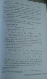 Buku Kajian Lengkap Shalat Jamaah Hukum Manfaat Permasalahan isi 4