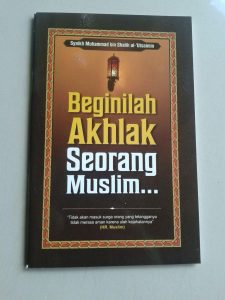 Buku Saku Beginilah Akhlak Seorang Muslim cover 2