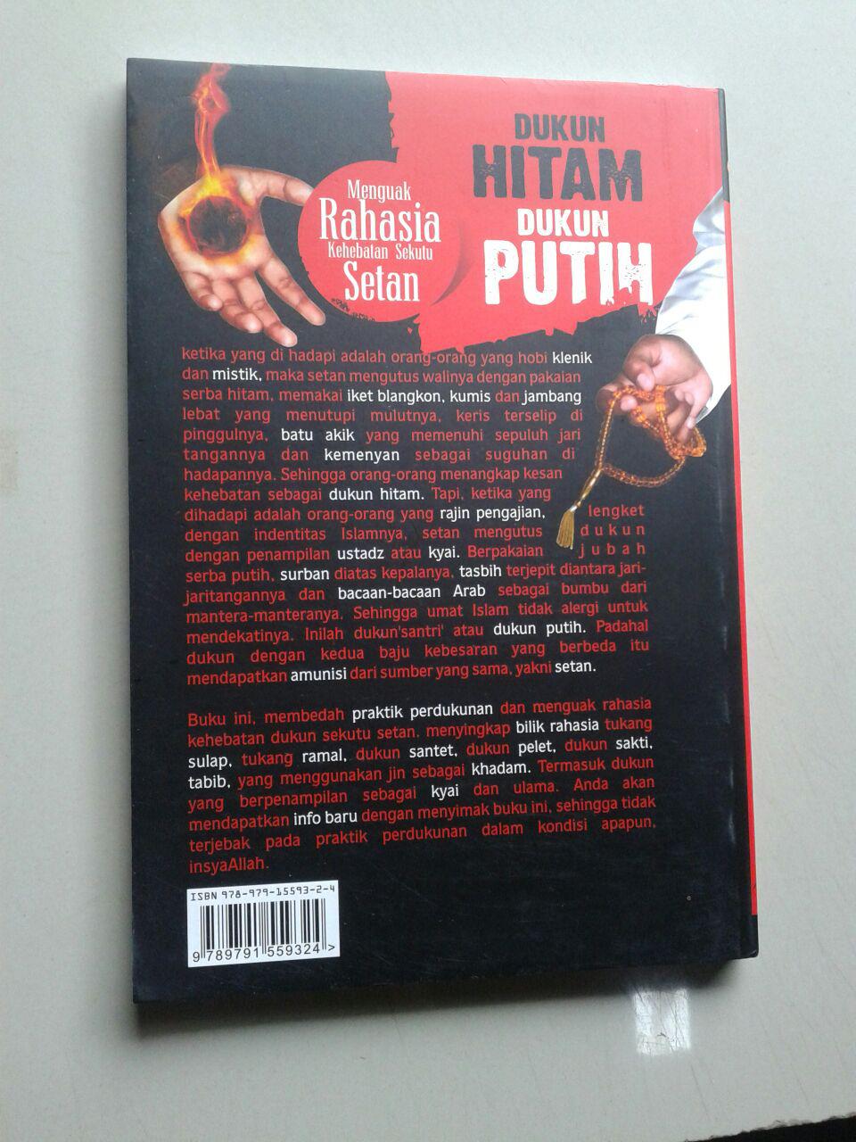 Buku Dukun Hitam Dukun Putih Menguak Rahasia Kehebatan Sekutu Setan cover 2