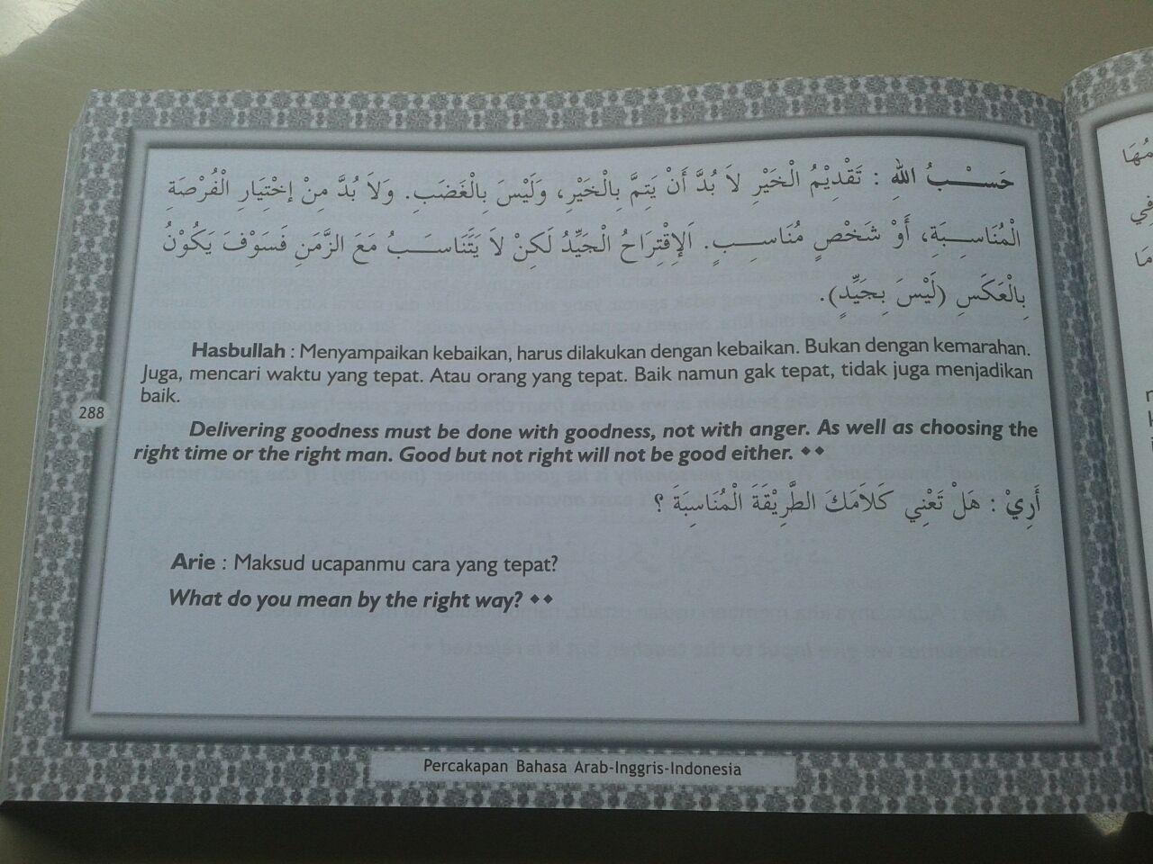 Buku Kamus Percakapan Bahasa Arab-Indonesia-Inggris isi