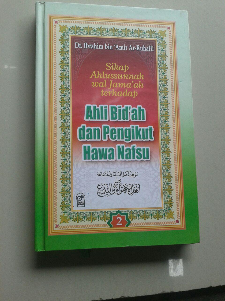 Buku Sikap Ahlussunnah wal Jama’ah Terhadap Ahli Bid’ah set 2 jilid cover 2